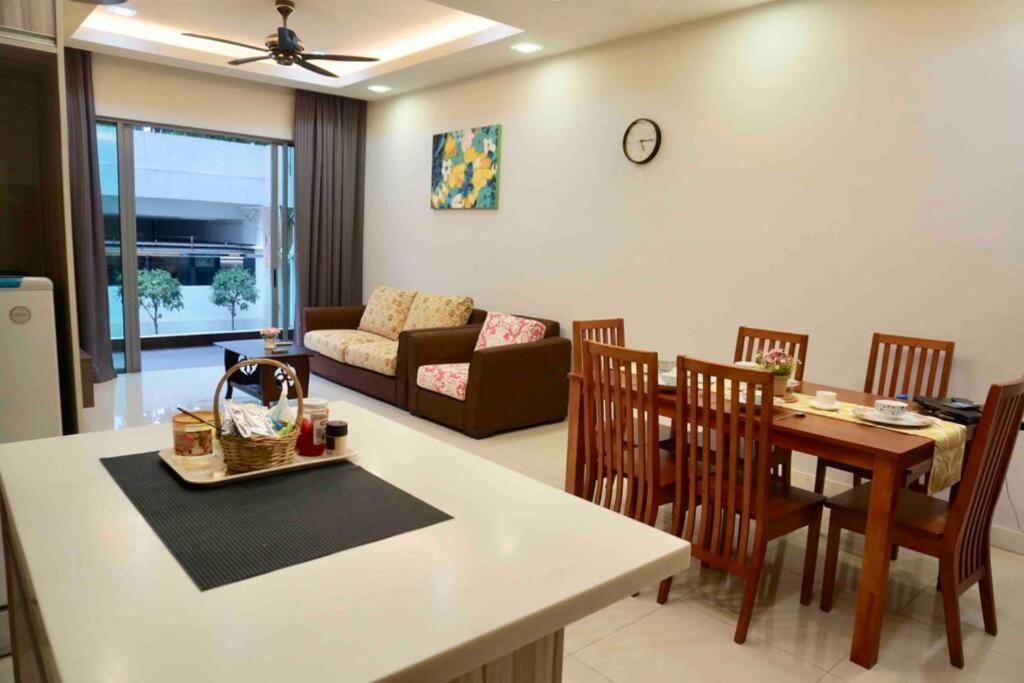 Condo In Imago Mall 亚庇最大商场imago楼里公寓 코타키나발루에서가장큰쇼핑센터아파트 Kota Kinabalu Exterior foto